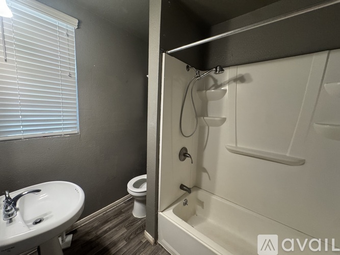 16816 Fontlee Lane 2 Beds Single Family Home for Rent - Photo gallery 5