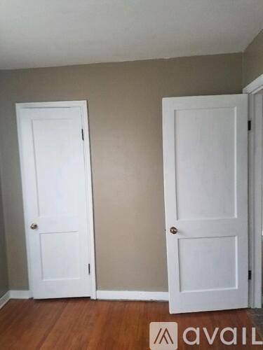 1945 Mckinney Ave 2 Beds Single Family Home for Rent - Photo gallery 3