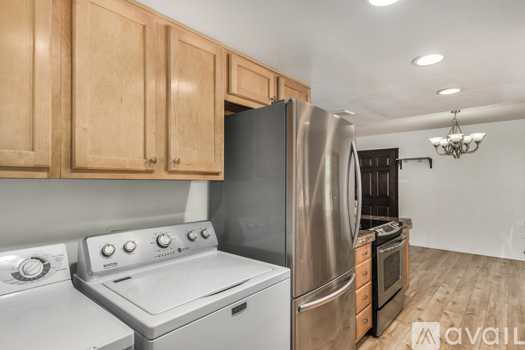731 East North Lane 2 Beds Townhouse for Rent - Photo gallery 5