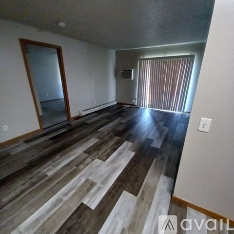 2400 N 8Th St 3 Beds Apartment for Rent