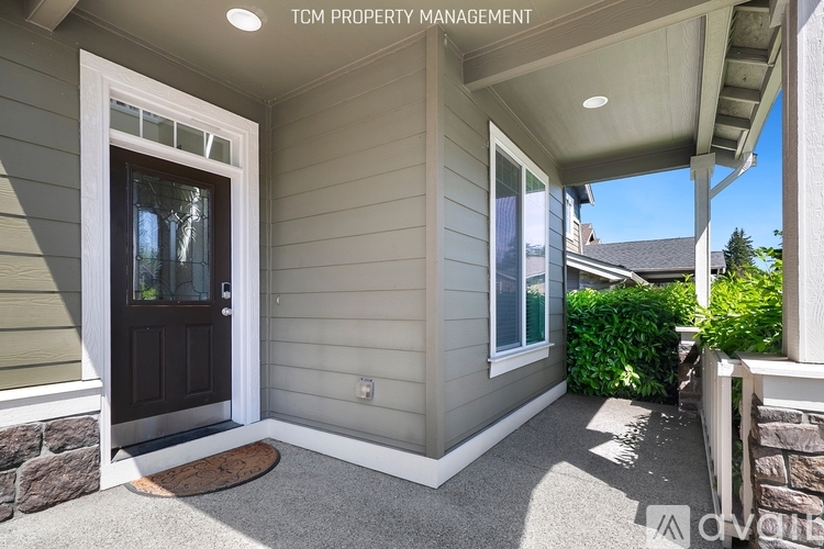 717 170th Pl SW 4 Beds Single Family Home for Rent - Photo gallery 2