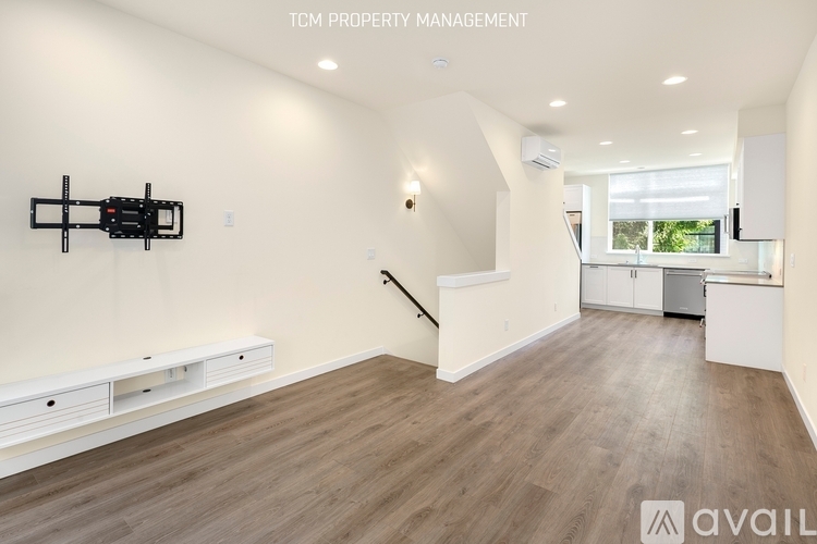 2024 NE 85th St 2 Beds Townhouse for Rent - Photo gallery 4