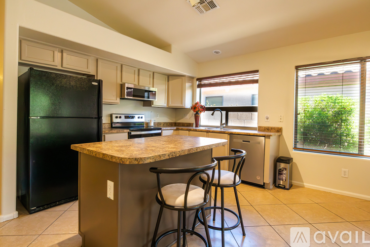 29223 North 22nd Lane 3 Beds Single Family Home for Rent - Photo gallery 3