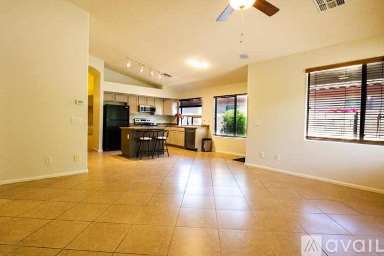 29223 North 22nd Lane 3 Beds Single Family Home for Rent - Photo gallery 4