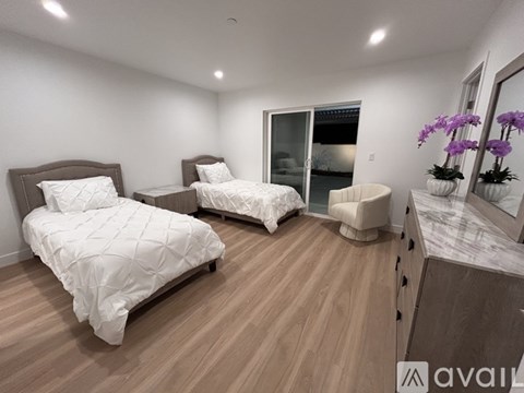 18853 Saticoy Street 3 Beds Apartment for Rent