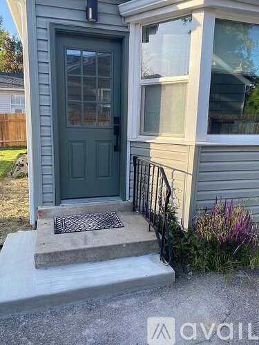 3098 South Kenwood Street 2 Beds Single Family Home for Rent - Photo gallery 5