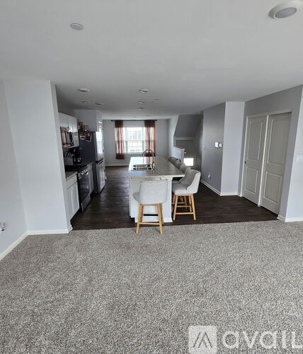 3806 Bissel Drive 3 Beds Townhouse for Rent - Photo gallery 4