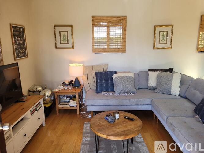 1004 Electric Avenue 2 Beds Apartment for Rent - Photo gallery 2