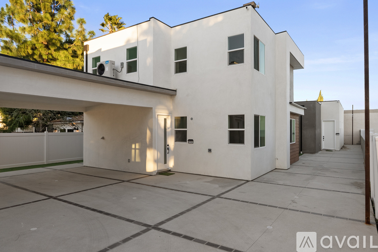 8730 Etiwanda Avenue 4 Beds Single Family Home for Rent - Photo gallery 2