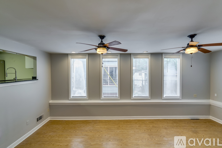 523 Boulevard Southeast 2 Beds Apartment, Condo for Rent - Photo gallery 5