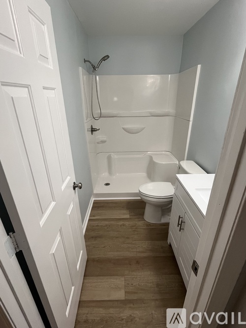 12 Oakwood Drive 2 Beds Condo for Rent - Photo gallery 2