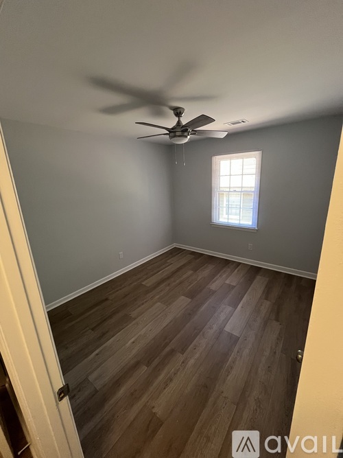 12 Oakwood Drive 2 Beds Condo for Rent - Photo gallery 5
