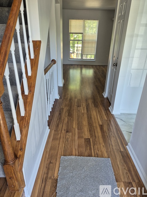 8 Windersal Lane 3 Beds Townhouse for Rent - Photo gallery 4