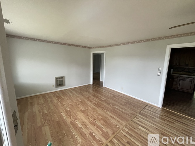 2002 Hutton Drive 3 Beds Single Family Home for Rent - Photo gallery 3