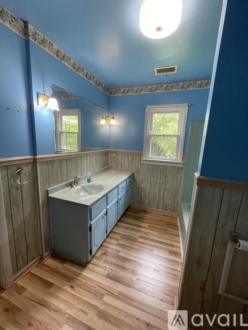 2002 Hutton Drive 3 Beds Single Family Home for Rent - Photo gallery 4