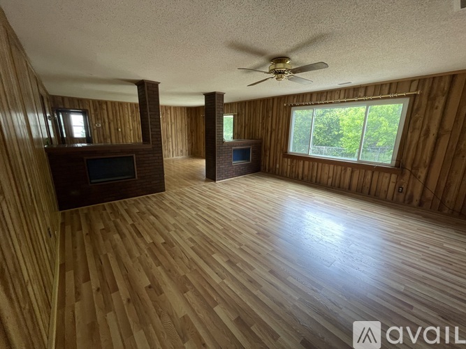 2002 Hutton Drive 3 Beds Single Family Home for Rent - Photo gallery 5