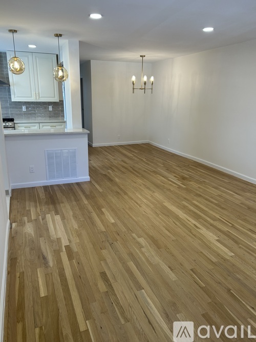 2731 East 65th Street 3 Beds Apartment for Rent - Photo gallery 3