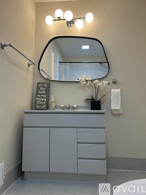 2731 East 65th Street 3 Beds Apartment for Rent - Photo gallery 4
