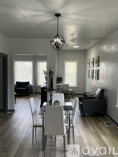 6077 Linwood St 2 Beds Townhouse for Rent - Photo gallery 2