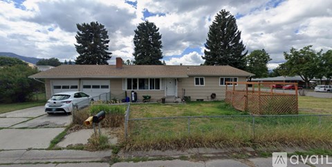 2117 38Th St. 3 Beds Apartment for Rent