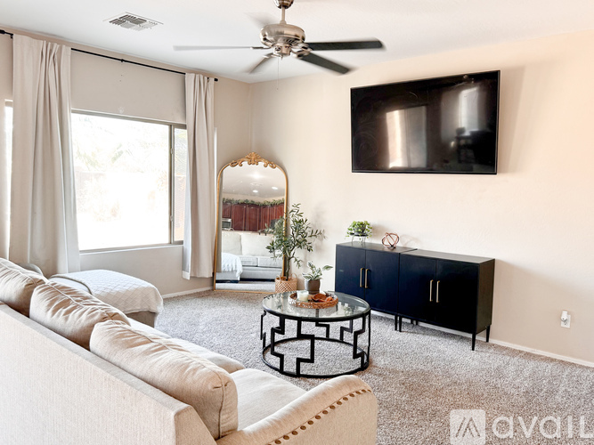 4818 West Darrel Road 5 Beds Single Family Home for Rent - Photo gallery 2