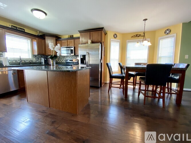1132 Ishee Drive 4 Beds Single Family Home for Rent - Photo gallery 4