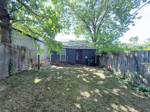 2711 West Kentucky Street 3 Beds Apartment for Rent