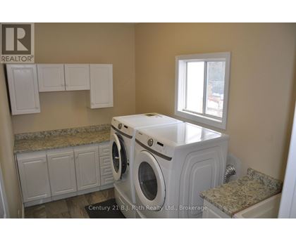 UPPER - 22 FREE DRIVE 2 Beds House for Rent - Photo gallery 4