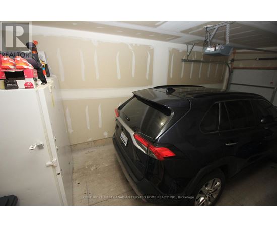 96 - 2070 MEADOWGATE BOULEVARD 3 Beds Condo, Home, Townhouse for Rent - Photo gallery 5
