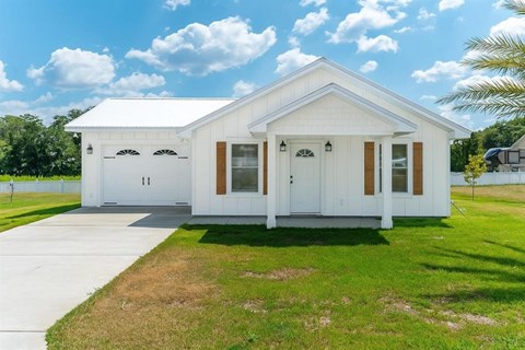 521 Landing Avenue 3 Beds Apartment for Rent
