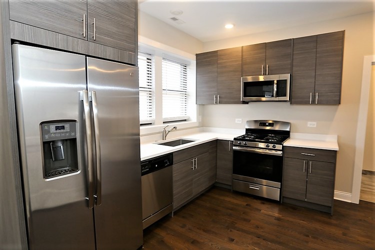 2228 North Sawyer Avenue 1 Apartment for Rent - Photo gallery 1