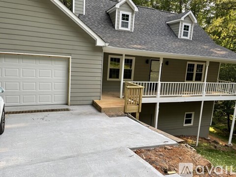 303 Winchester Way 3 Beds Apartment for Rent