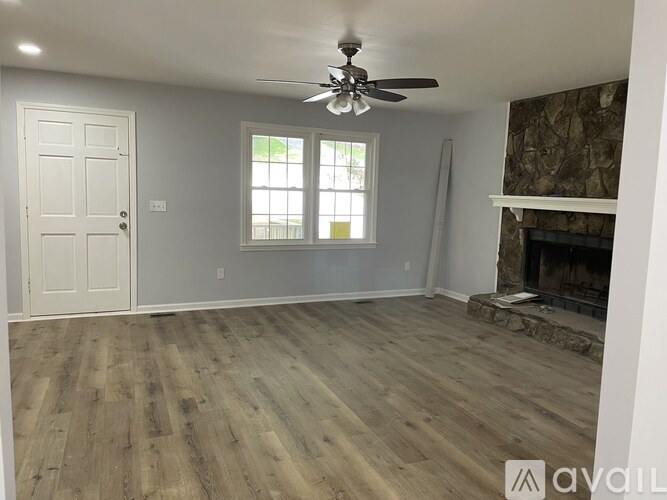 303 Winchester Way 3 Beds Single Family Home for Rent - Photo gallery 3