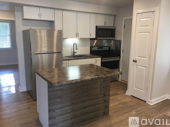 1118 N 12th St 2 Beds Apartment for Rent - Photo gallery 1