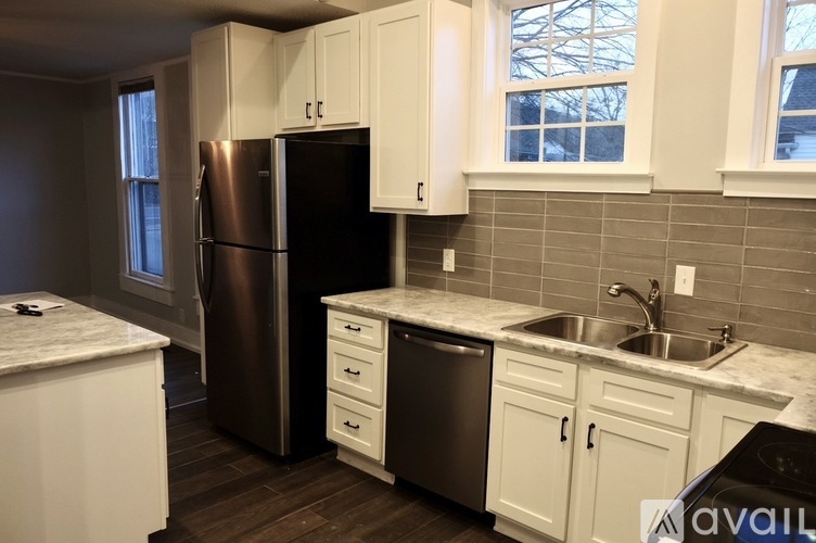 4518 Saint Elmo Avenue 2 Beds Single Family Home for Rent - Photo gallery 5