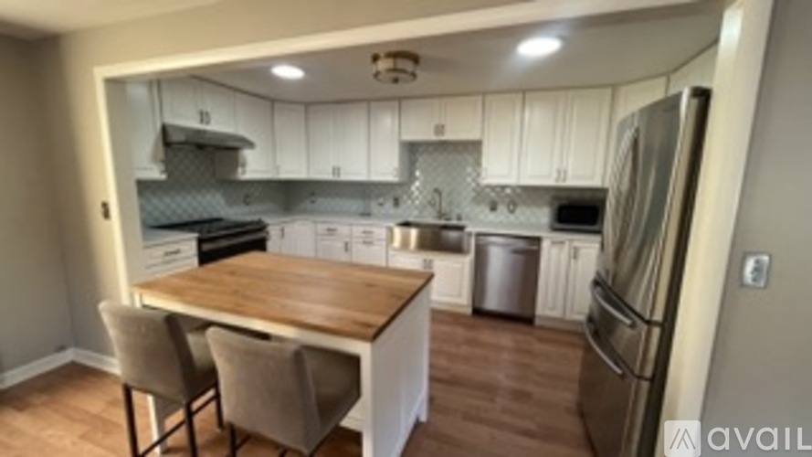 3430 35th Avenue West 3 Beds Single Family Home for Rent - Photo gallery 4