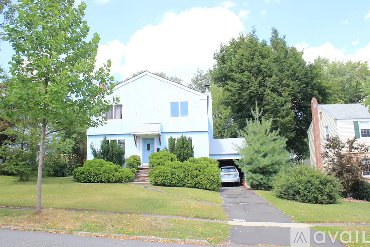 236 Dorchester Road 4 Beds Single Family Home for Rent - Photo gallery 1