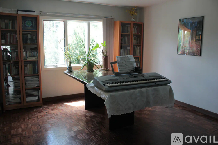 236 Dorchester Road 4 Beds Single Family Home for Rent - Photo gallery 4