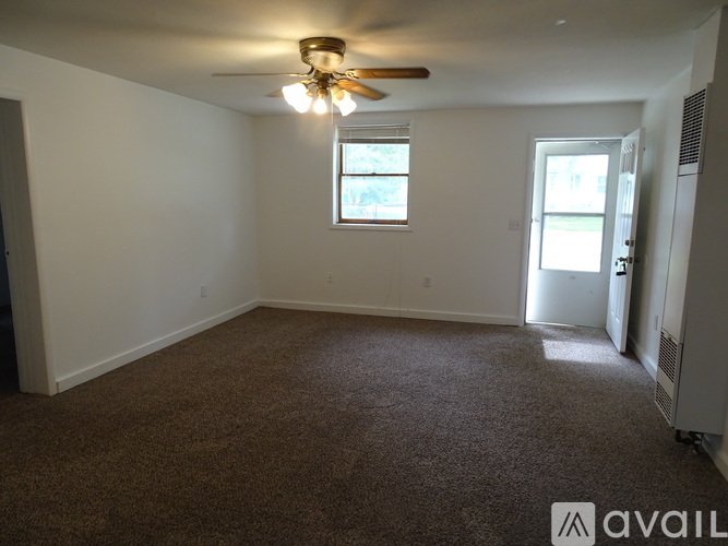 126 N Washington St 2 Beds Apartment for Rent - Photo gallery 2