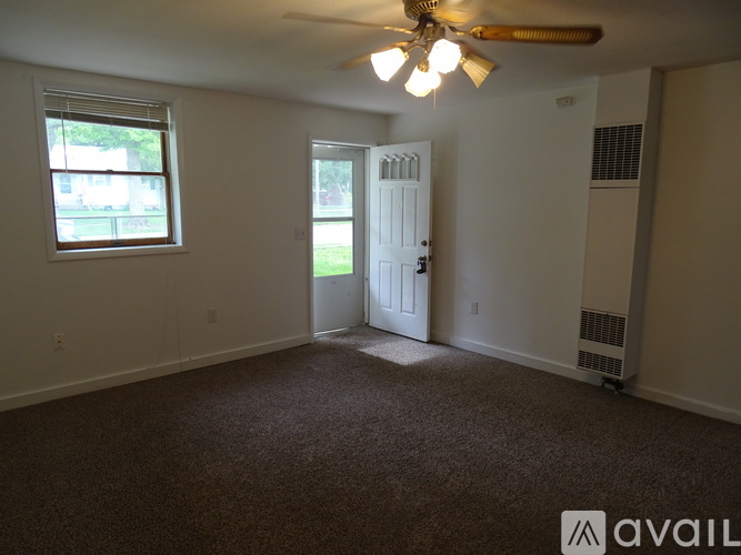 126 N Washington St 2 Beds Apartment for Rent - Photo gallery 4