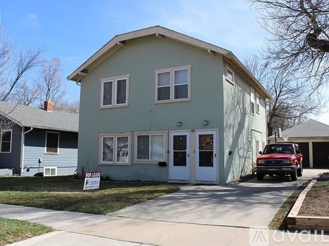 411 E Plum St 2 Beds Apartment for Rent