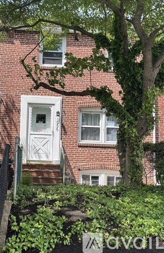 1936 Lakeview Road 3 Beds Apartment for Rent