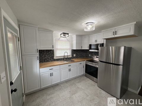 174 Newell Avenue 3 Beds Apartment for Rent