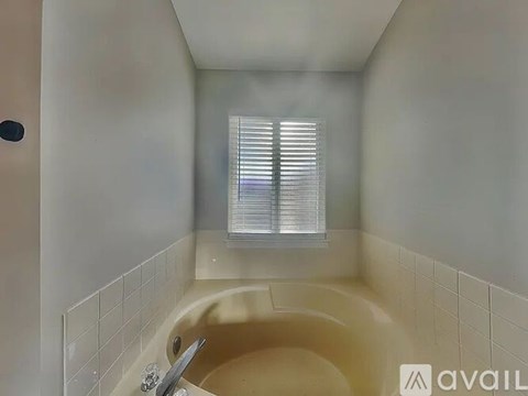 2002 Alpine Way 3 Beds Apartment for Rent