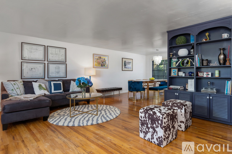 1565 Flintridge Avenue 4 Beds Single Family Home for Rent - Photo gallery 2