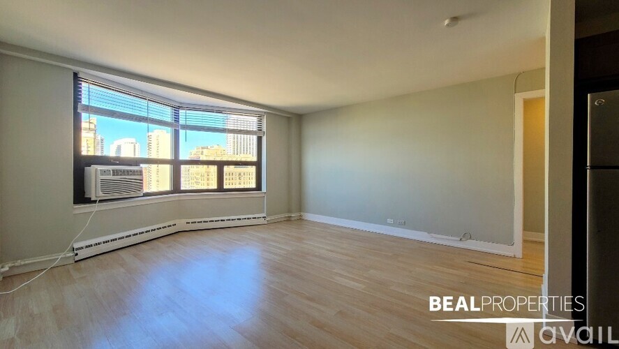 445 W Wellington Ave 1 Apartment for Rent - Photo gallery 1