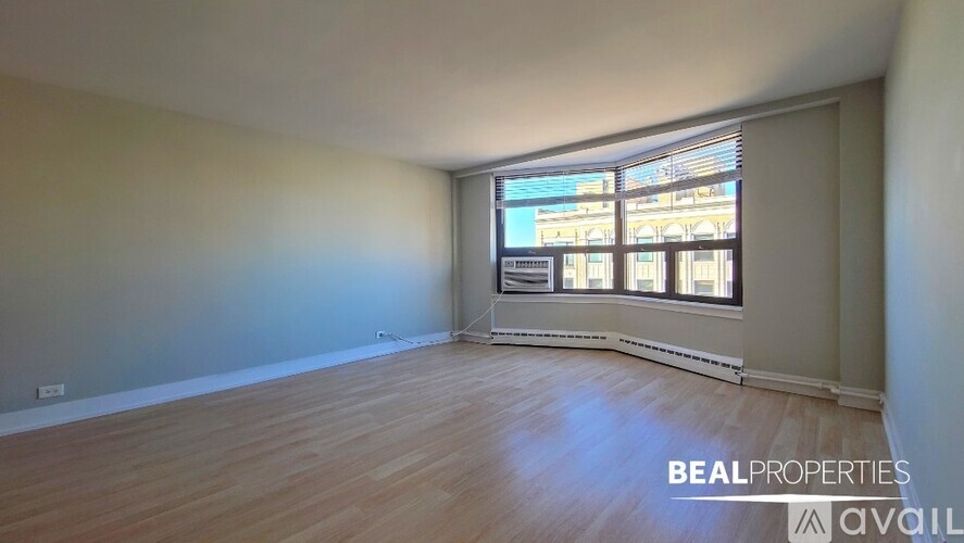 445 W Wellington Ave 1 Apartment for Rent - Photo gallery 2