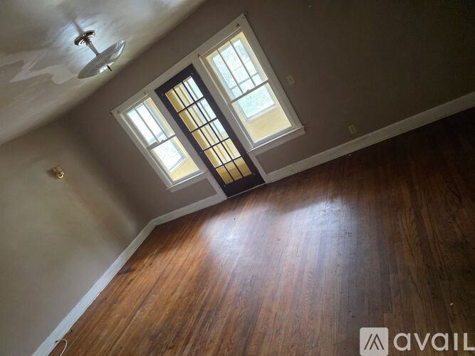 129 Craddock St 2 Beds Apartment for Rent - Photo gallery 1