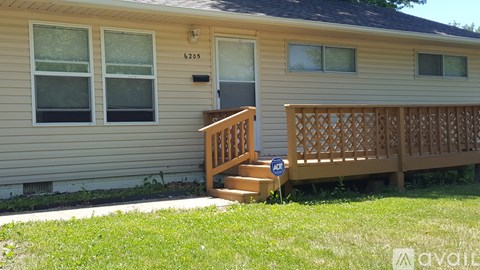 6205 E 149Th St 4 Beds Apartment for Rent