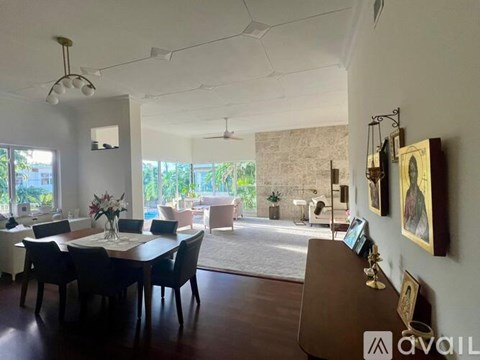 9400 East Bay Harbor Drive 3 Beds Apartment for Rent